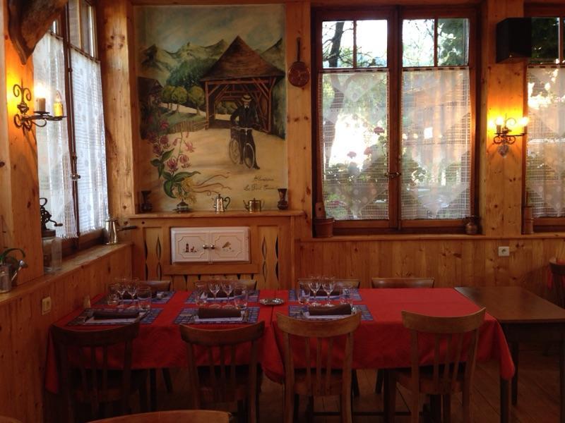 Les Touristes Hotel Абонданс Екстериор снимка