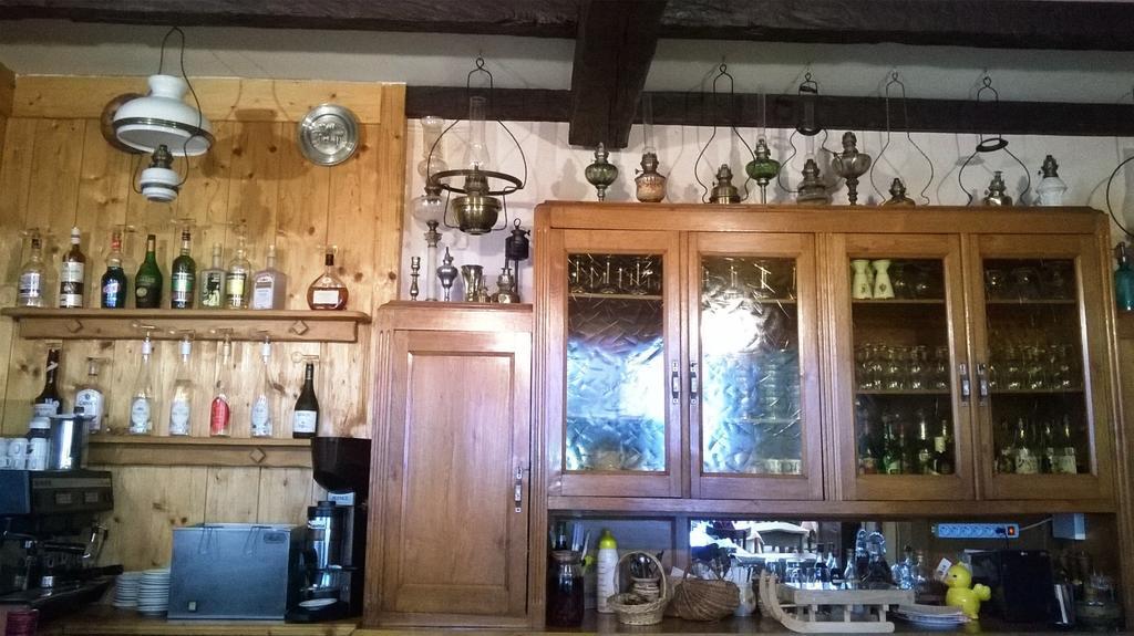 Les Touristes Hotel Абонданс Екстериор снимка